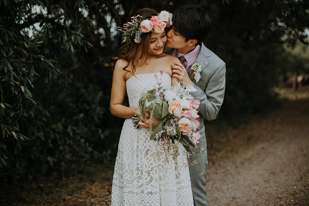 Photo by Wedding Gallery Studio. theweddingnotebook.com