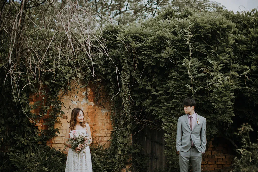 Photo by Wedding Gallery Studio. theweddingnotebook.com