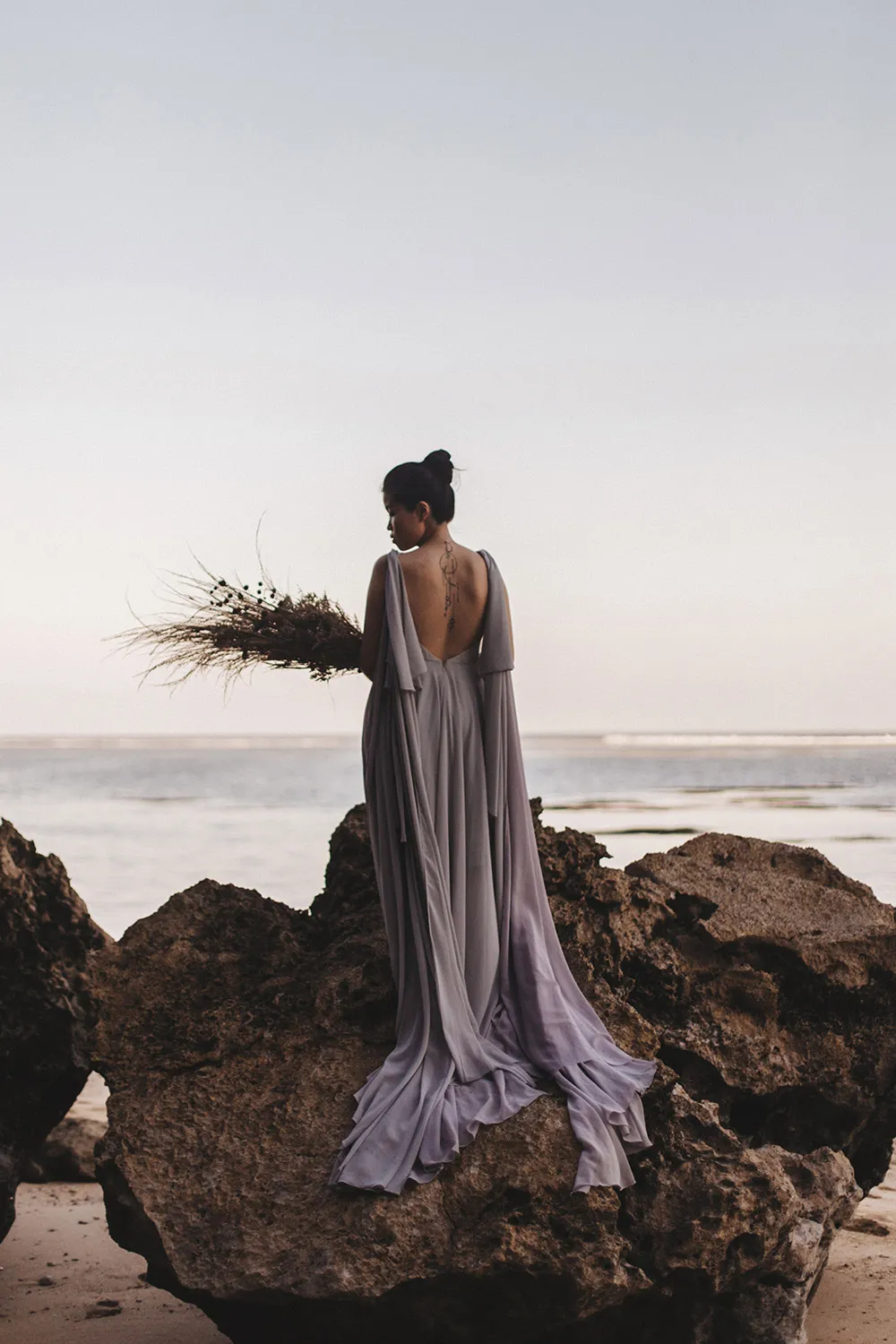 Photo by Fire, Wood and Earth. theweddingnotebook.com