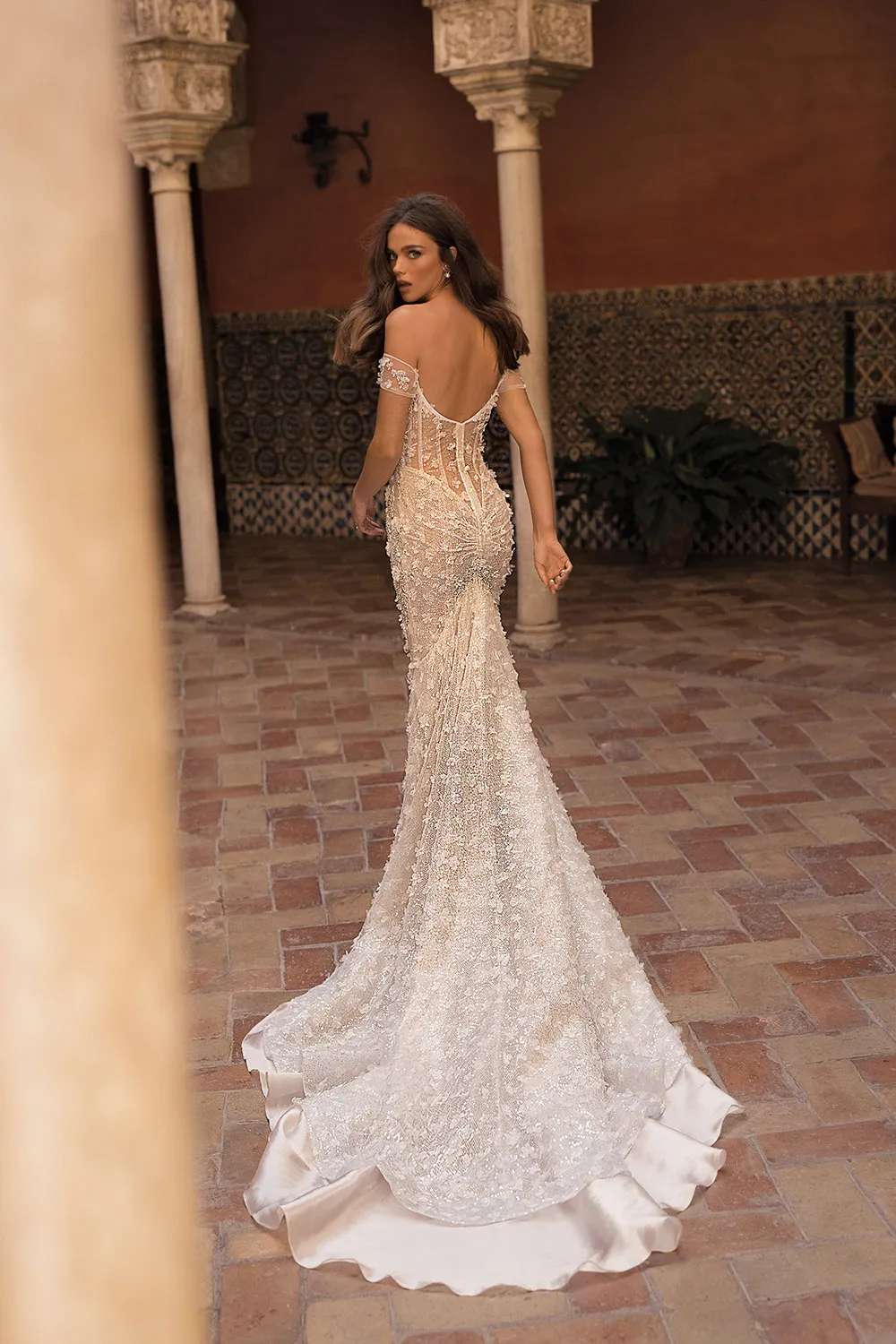 Berta Bridal Fall 2018 Collection. theweddingnotebook.com