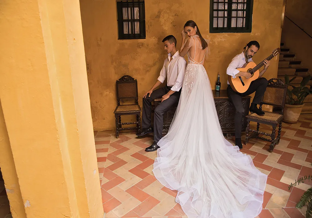 Berta Bridal Fall 2018 Collection. theweddingnotebook.com