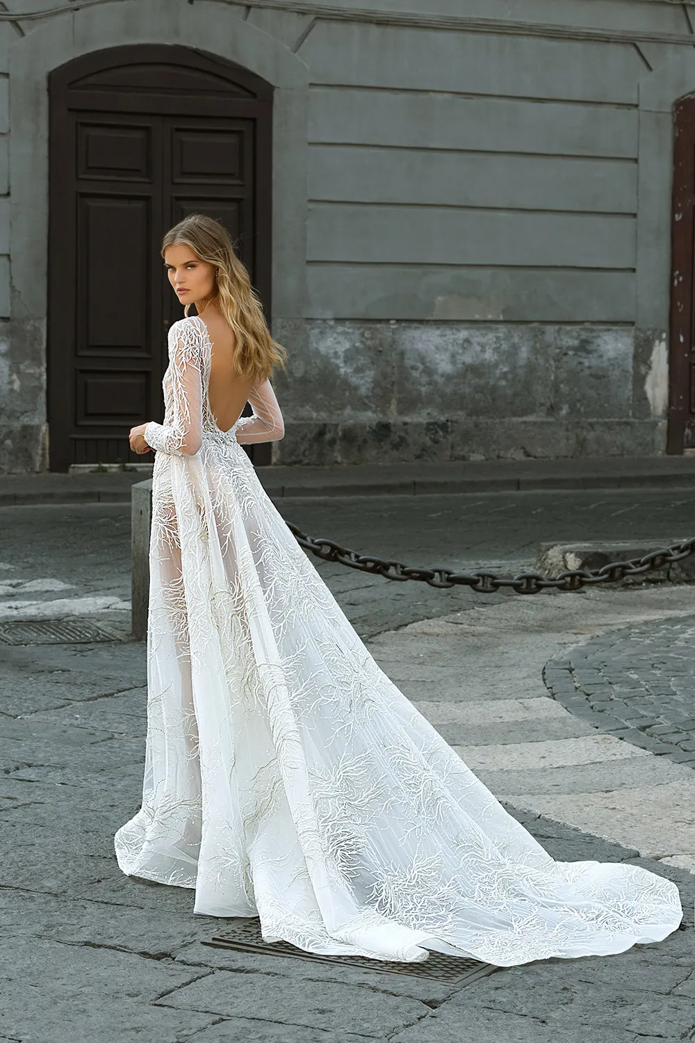 Berta Bridal Fall 2020 Collection. theweddingnotebook.com