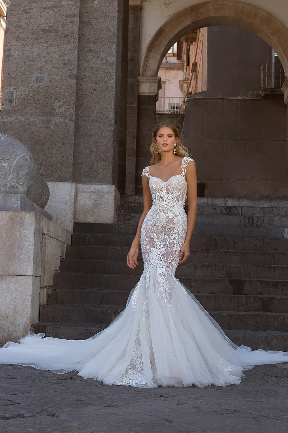 Berta Bridal Fall 2020 Collection. theweddingnotebook.com