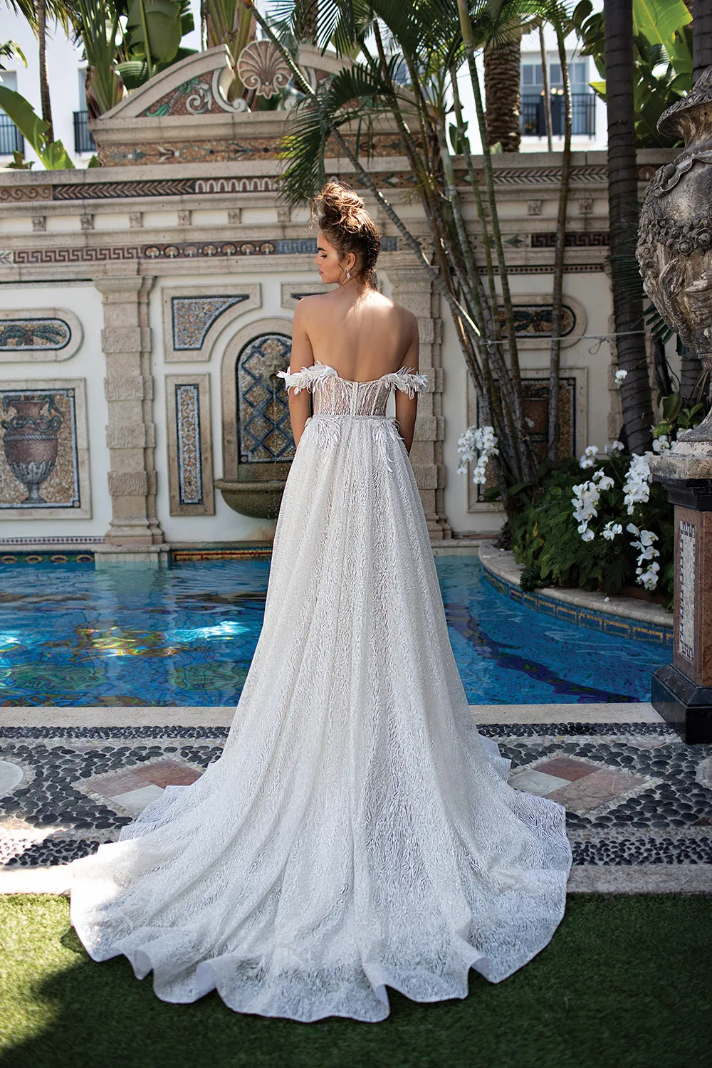 Berta Bridal Spring 2019 Collection. theweddingnotebook.com