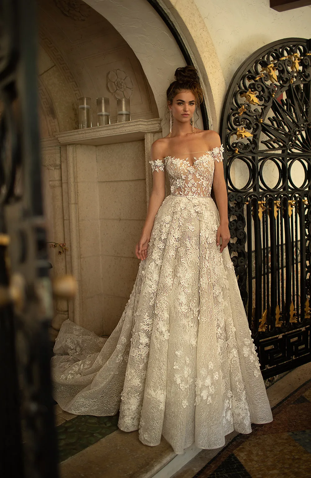Berta Bridal Spring 2019 Collection. theweddingnotebook.com