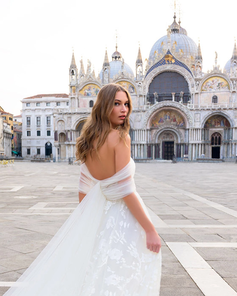 Bliss Monique Lhuillier Fall 2020 Collection