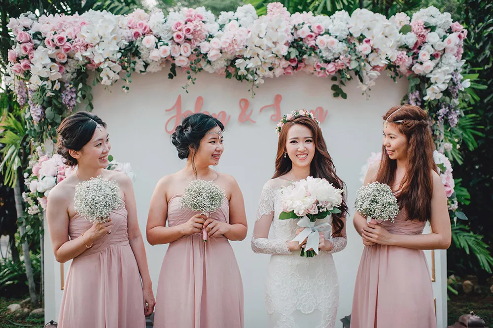 Blush pink wedding backdrop. Photo by Mcs Wedding Gallery. theweddingnotebook.com