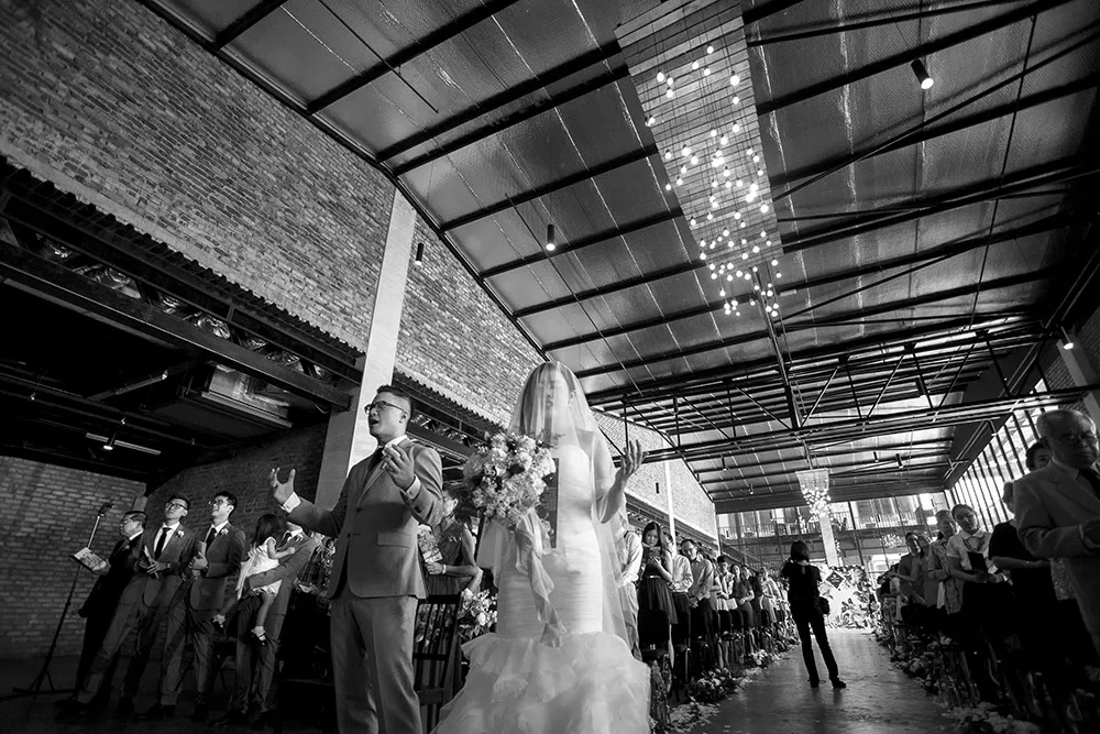 Photo by Alex Tan Photography. theweddingnotebook.com