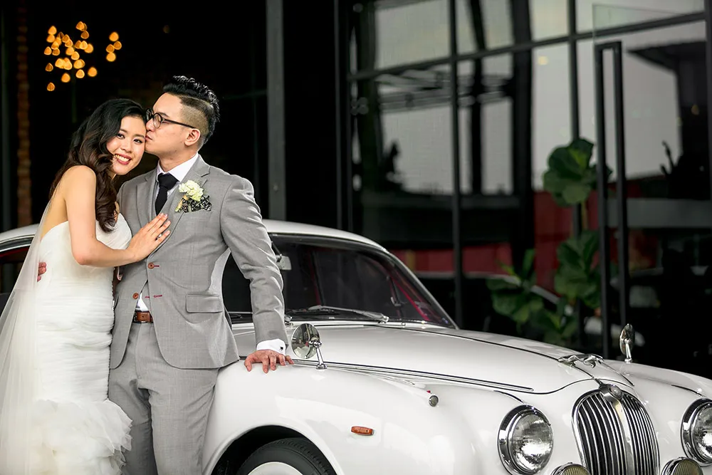 Photo by Alex Tan Photography. theweddingnotebook.com