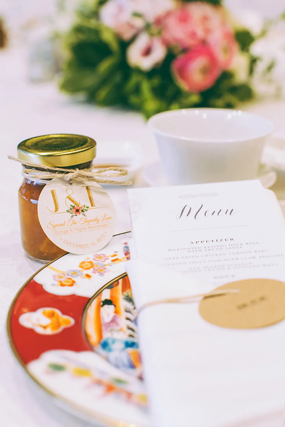 Photo by ZA Gallery. theweddingnotebook.com