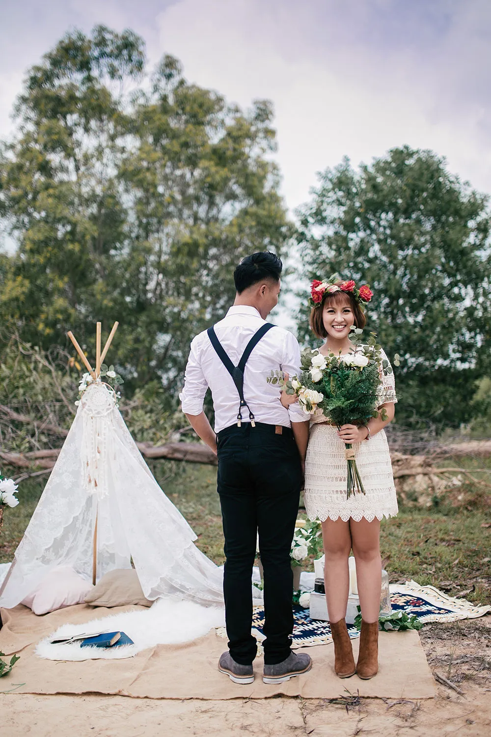 Photo by One Way Ticket. theweddingnotebook.com