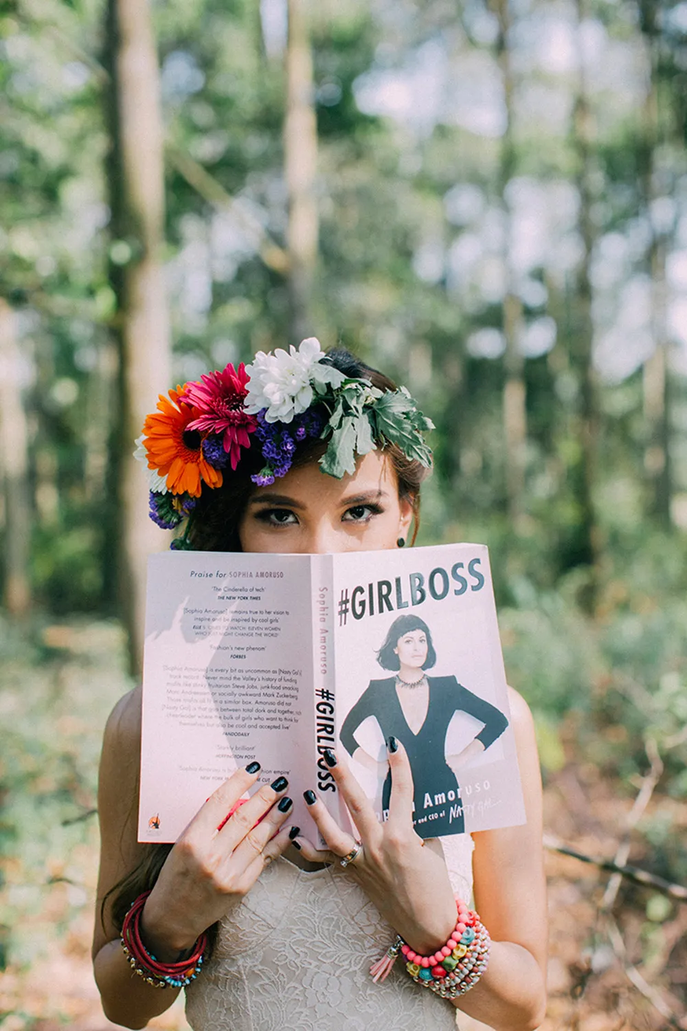 Photo by Hellojanelee Photography. theweddingnotebook.com