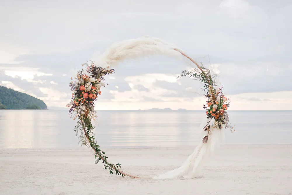 Joshua Koh Photography. theweddingnotebook.com