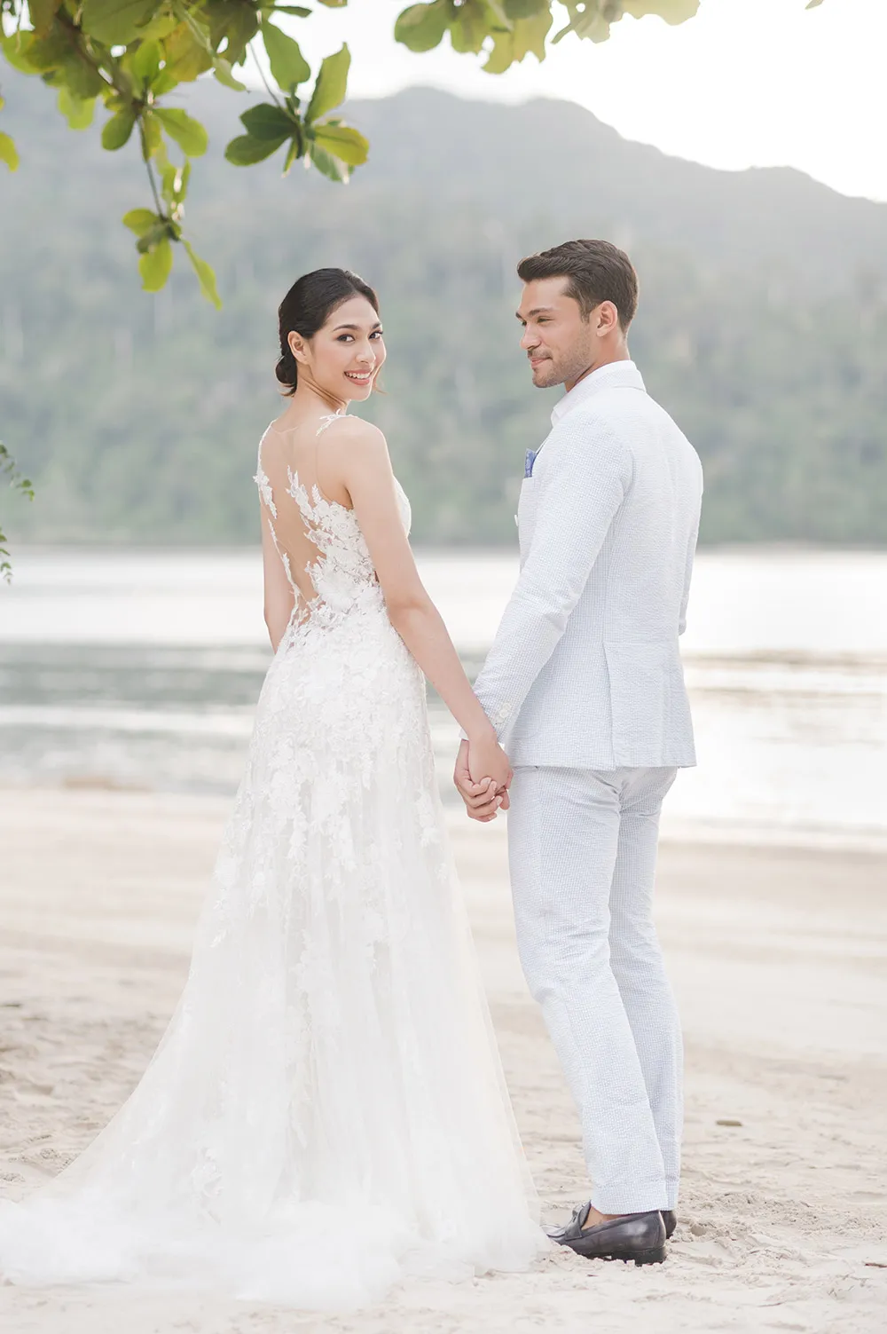 Joshua Koh Photography. theweddingnotebook.com