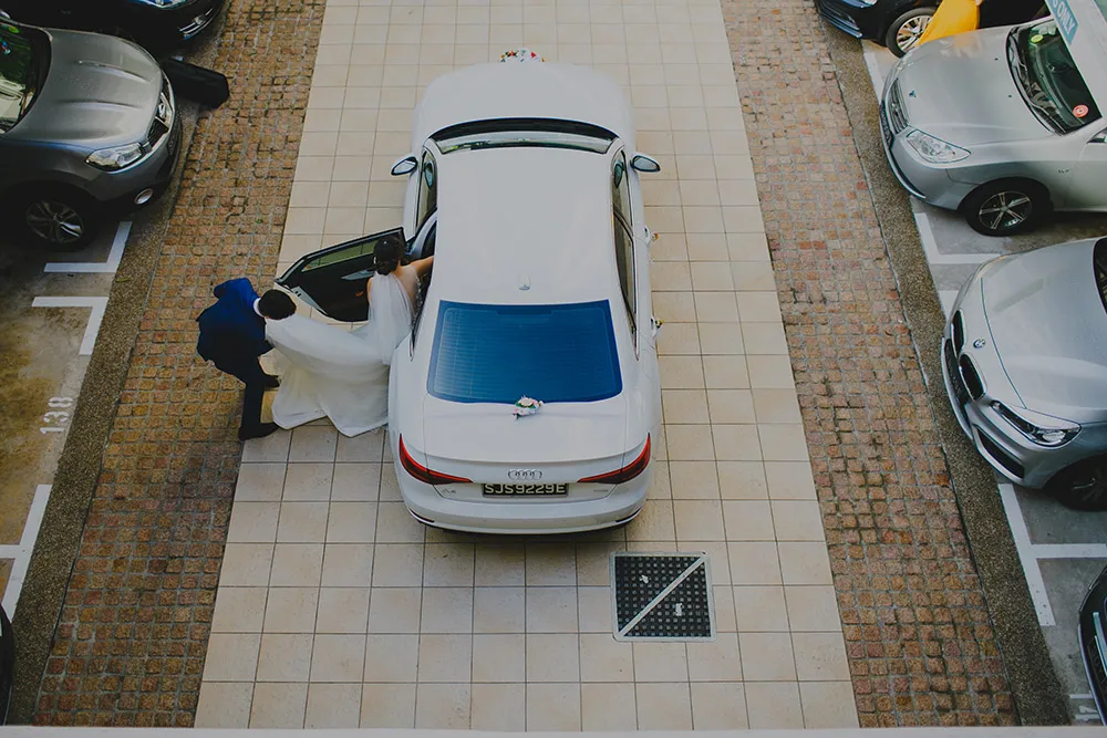 Photo by Samuel Goh Photography. theweddingnotebook.com