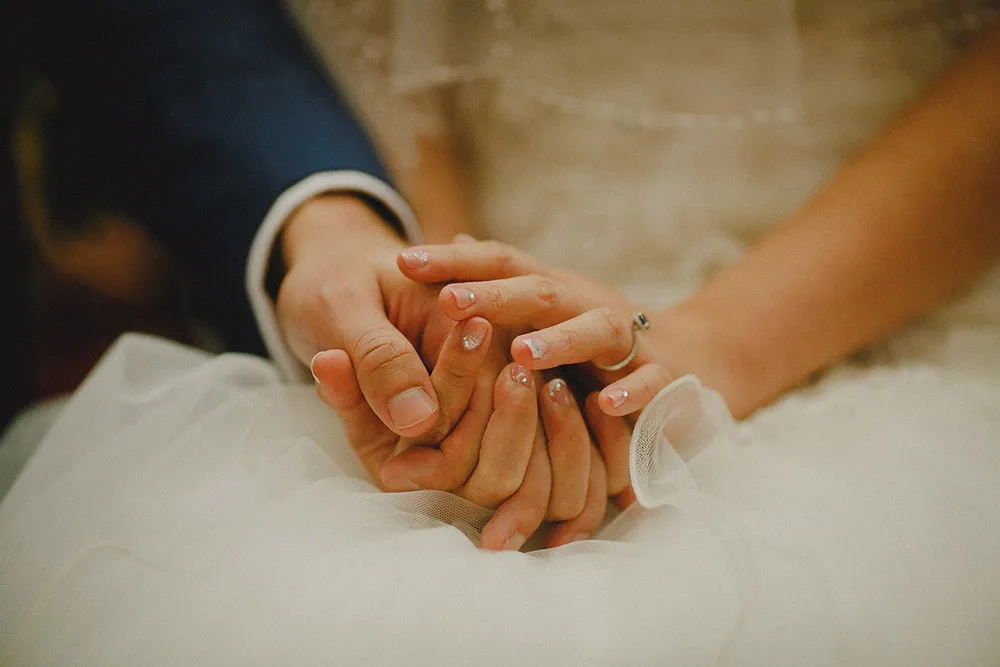 Photo by Samuel Goh Photography. theweddingnotebook.com