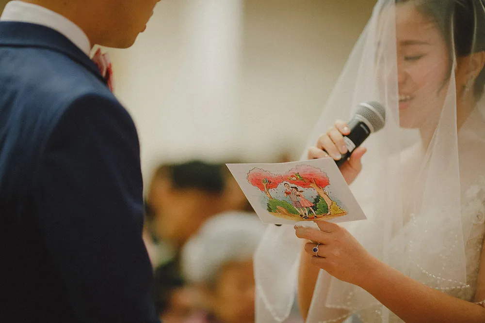 Photo by Samuel Goh Photography. theweddingnotebook.com