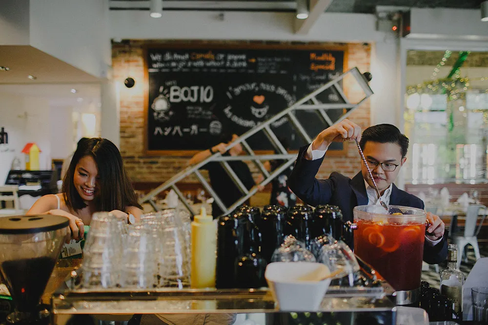 Photo by Samuel Goh Photography. theweddingnotebook.com