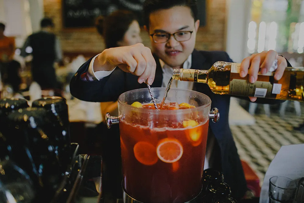 Photo by Samuel Goh Photography. theweddingnotebook.com