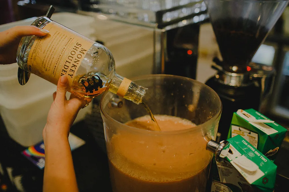 Photo by Samuel Goh Photography. theweddingnotebook.com