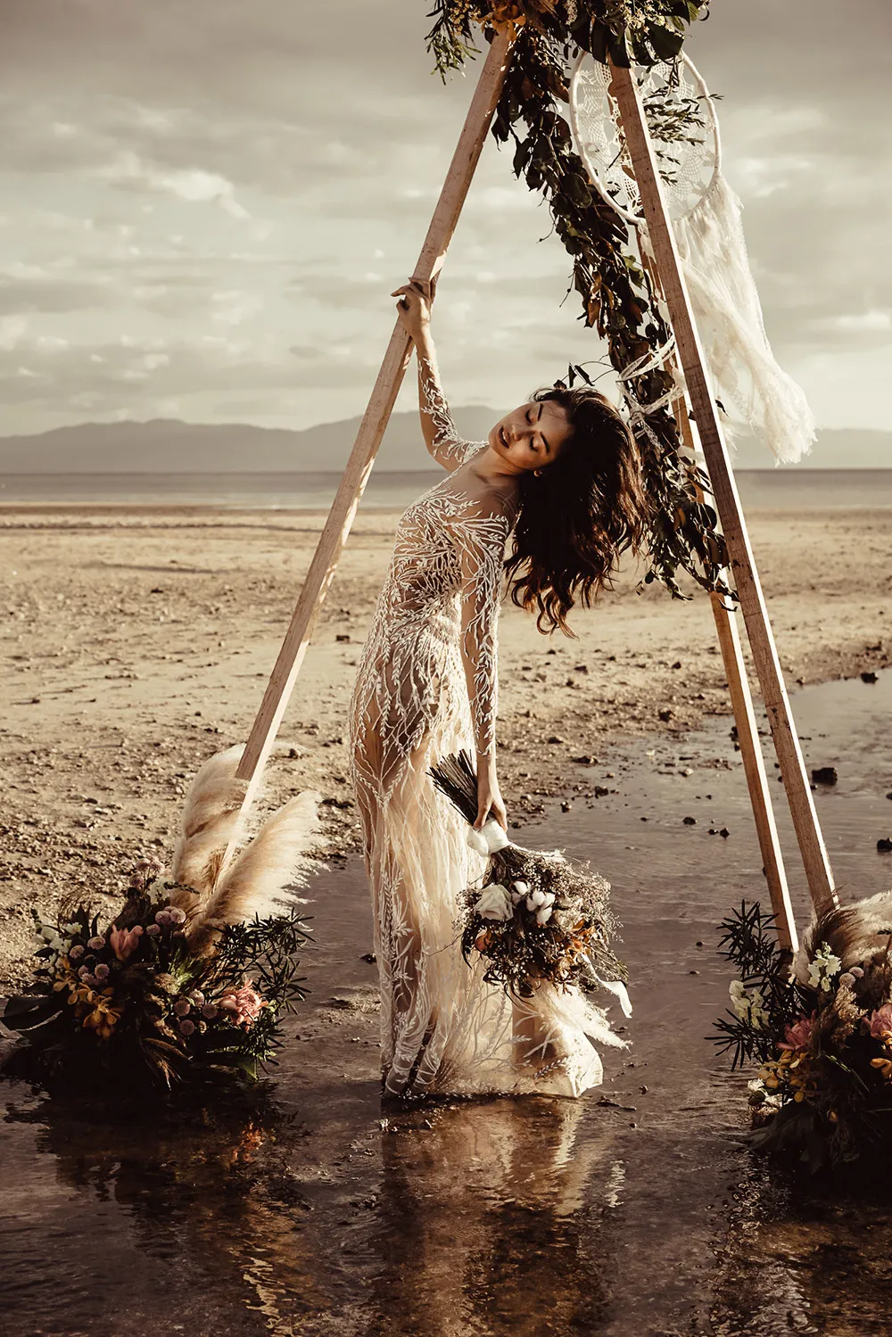 Photo by MangoRED Studios. theweddingnotebook.com