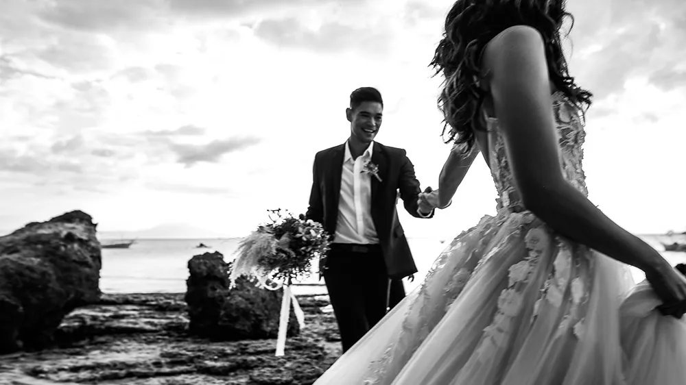 Photo by MangoRED Studios. theweddingnotebook.com