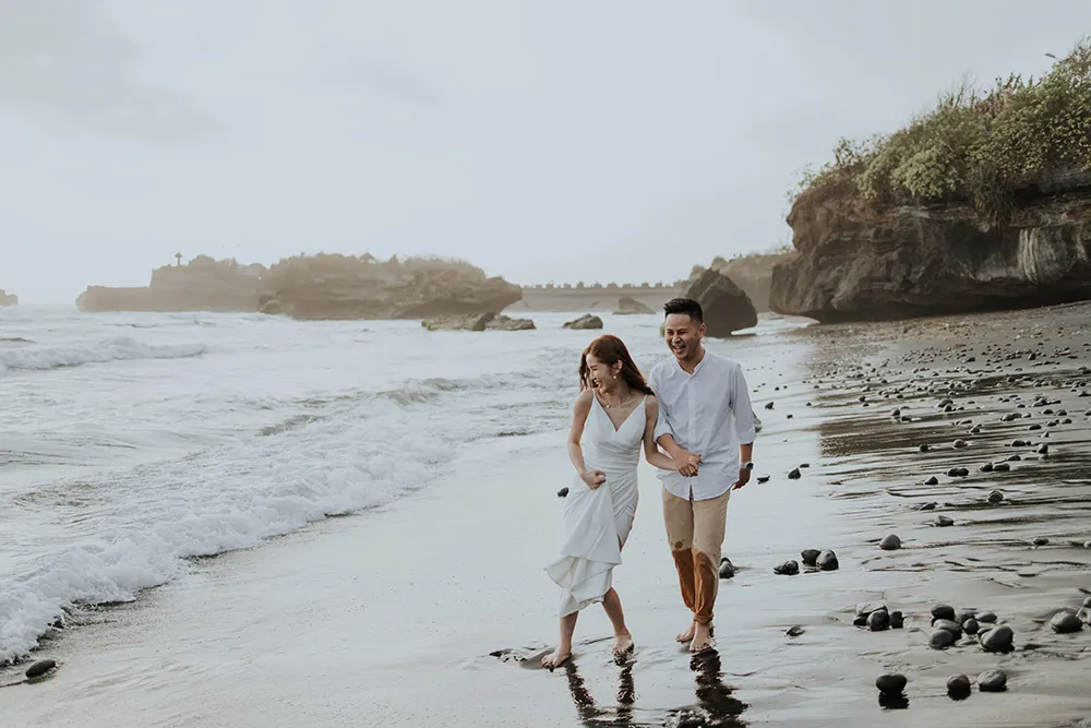 Photo by Louis Gan Photography. theweddingnotebook.com