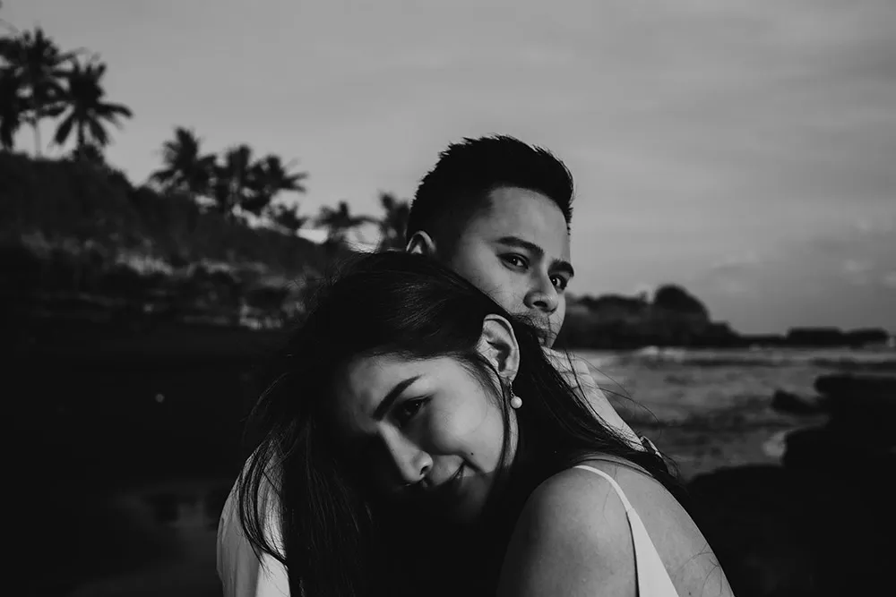 Photo by Louis Gan Photography. theweddingnotebook.com