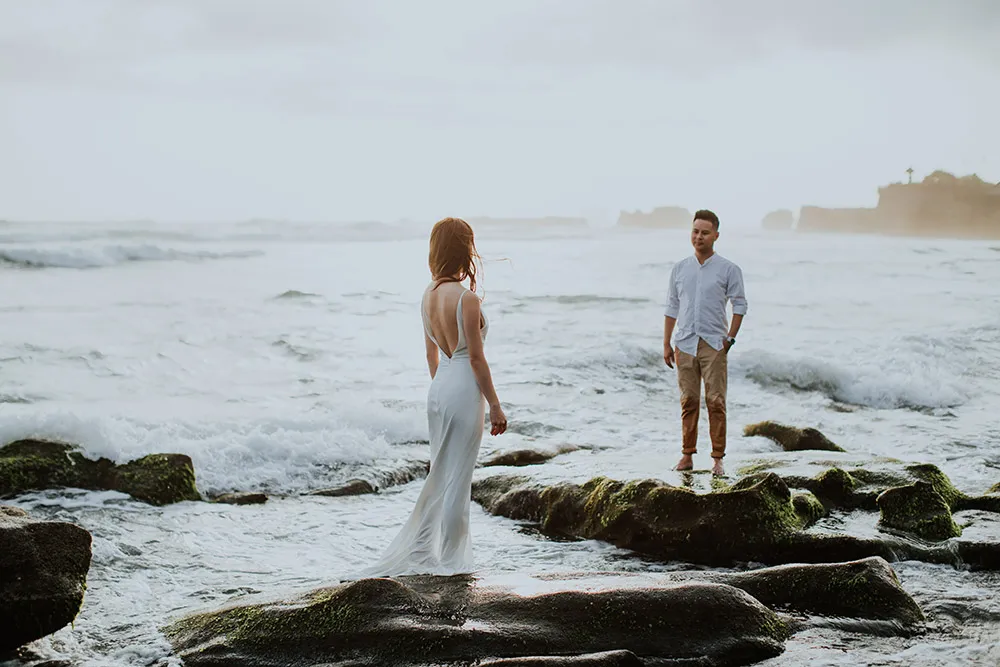 Photo by Louis Gan Photography. theweddingnotebook.com