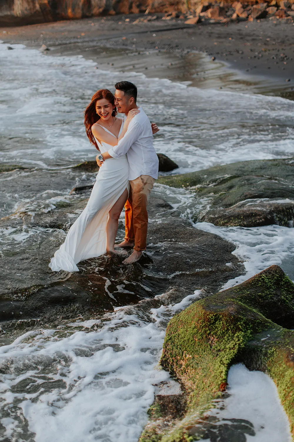 Photo by Louis Gan Photography. theweddingnotebook.com