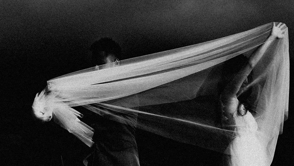 Photo by Louis Gan Photography. theweddingnotebook.com