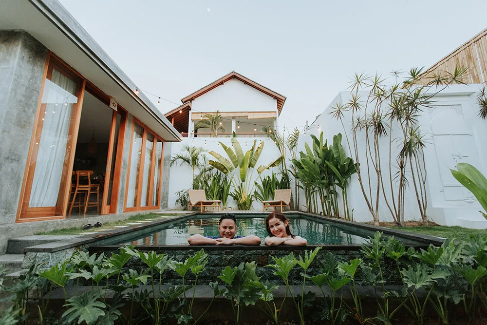 Photo by Louis Gan Photography. theweddingnotebook.com