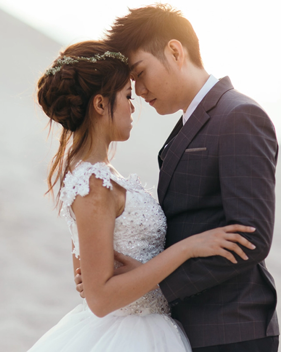 Bridal Portraits At The Sand Dunes In Malacca