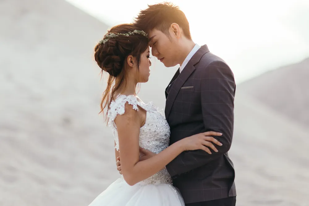 Daphne Ng Photography. theweddingnotebook.com