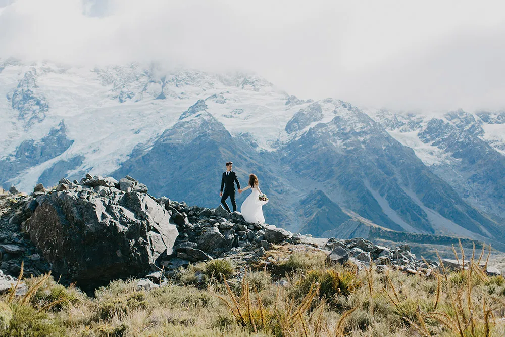 Photo by Nicholas Yuen Photography. theweddingnotebook.com