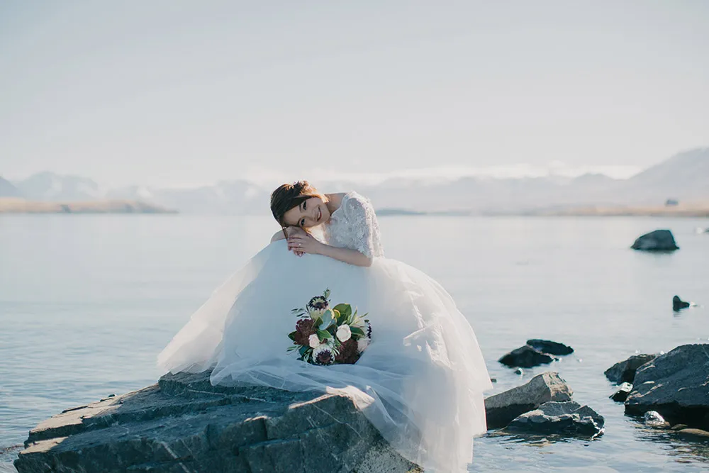 Photo by Nicholas Yuen Photography. theweddingnotebook.com