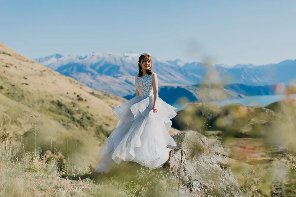 Photo by Nicholas Yuen Photography. theweddingnotebook.com