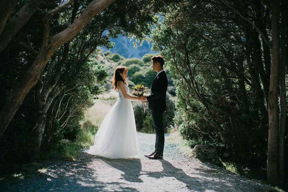 Photo by Nicholas Yuen Photography. theweddingnotebook.com