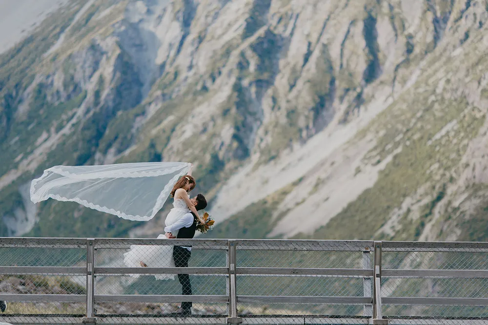 Photo by Nicholas Yuen Photography. theweddingnotebook.com