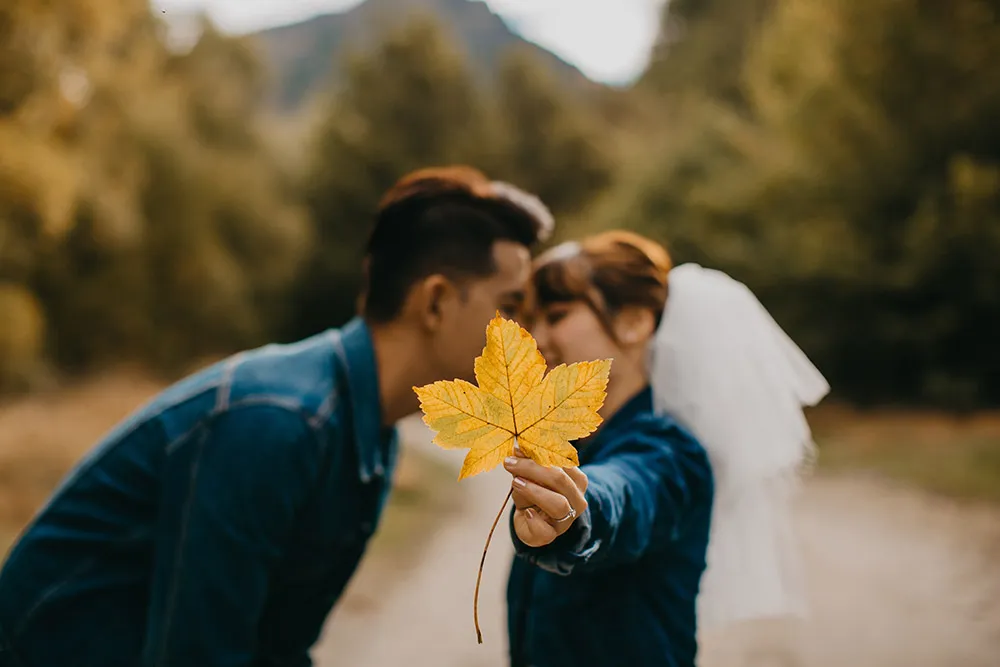 Photo by Nicholas Yuen Photography. theweddingnotebook.com
