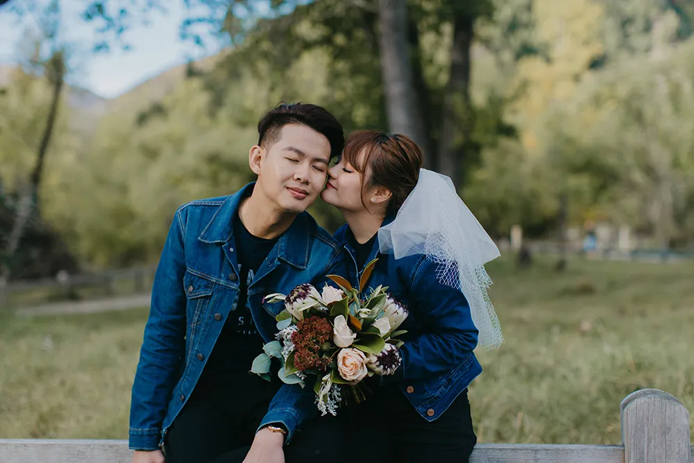 Photo by Nicholas Yuen Photography. theweddingnotebook.com