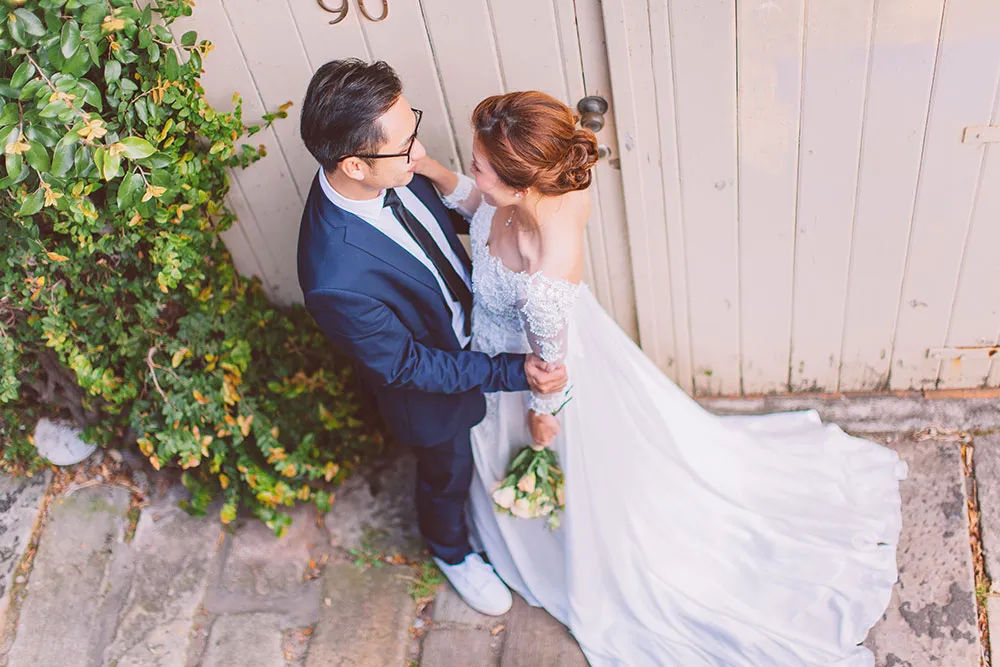 Photo by Wedding Gallery Studio. theweddingnotebook.com