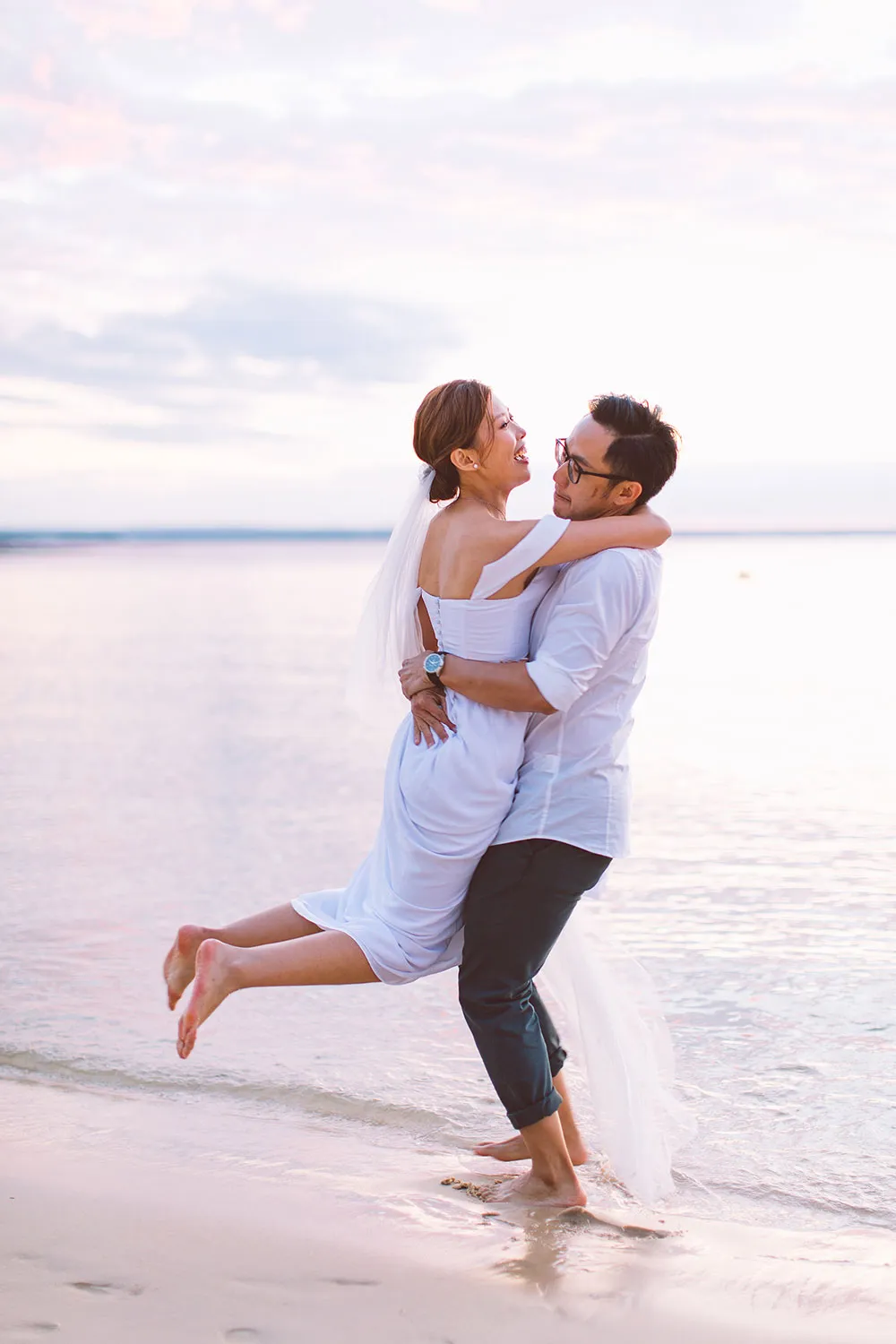 Photo by Wedding Gallery Studio. theweddingnotebook.com