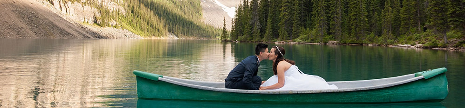 Bridal Portraits In The Great Outdoors Of Canada