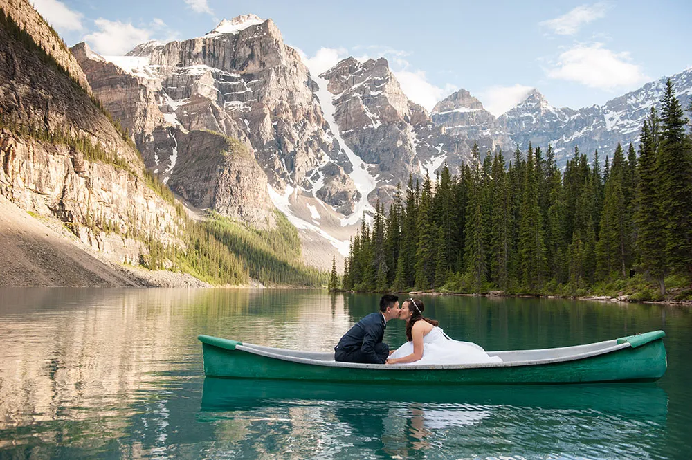 Photo by Rene Tate Photography. theweddingnotebook.com