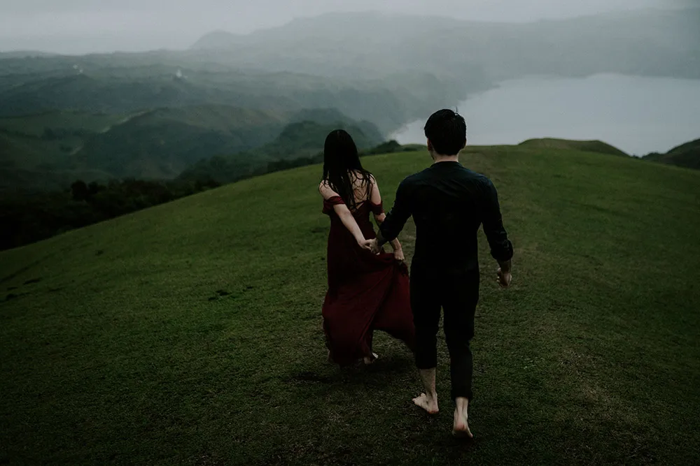 Photo by Colove Studios. theweddingnotebook.com