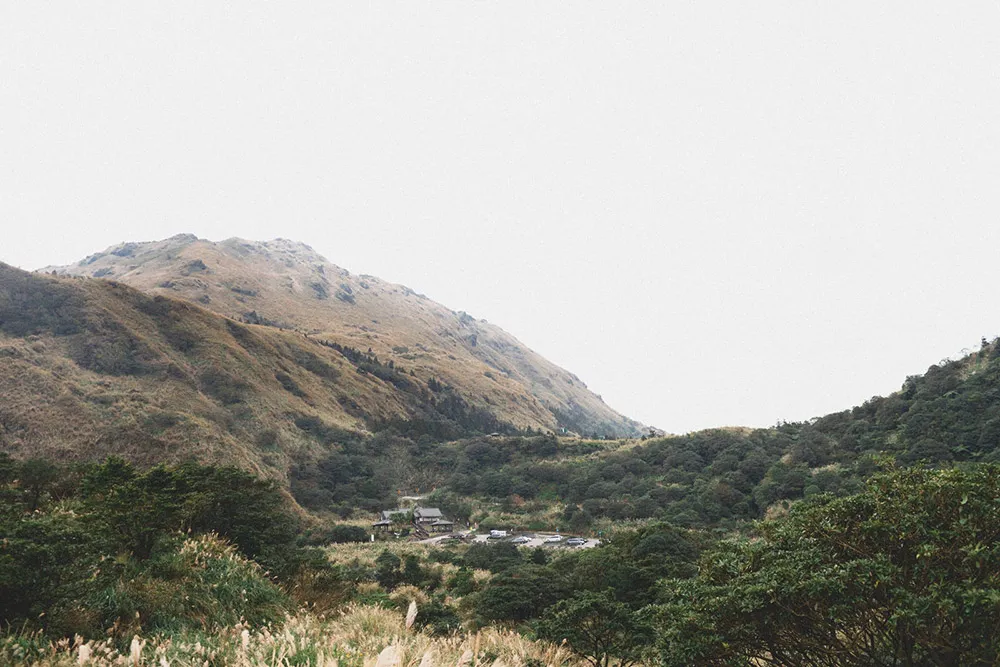 Photo by Alex Goh Photography. theweddingnotebook.com
