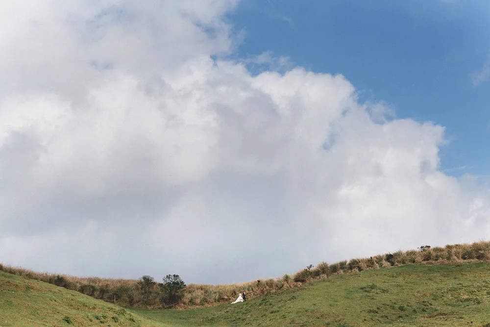 Photo by Alex Goh Photography. theweddingnotebook.com