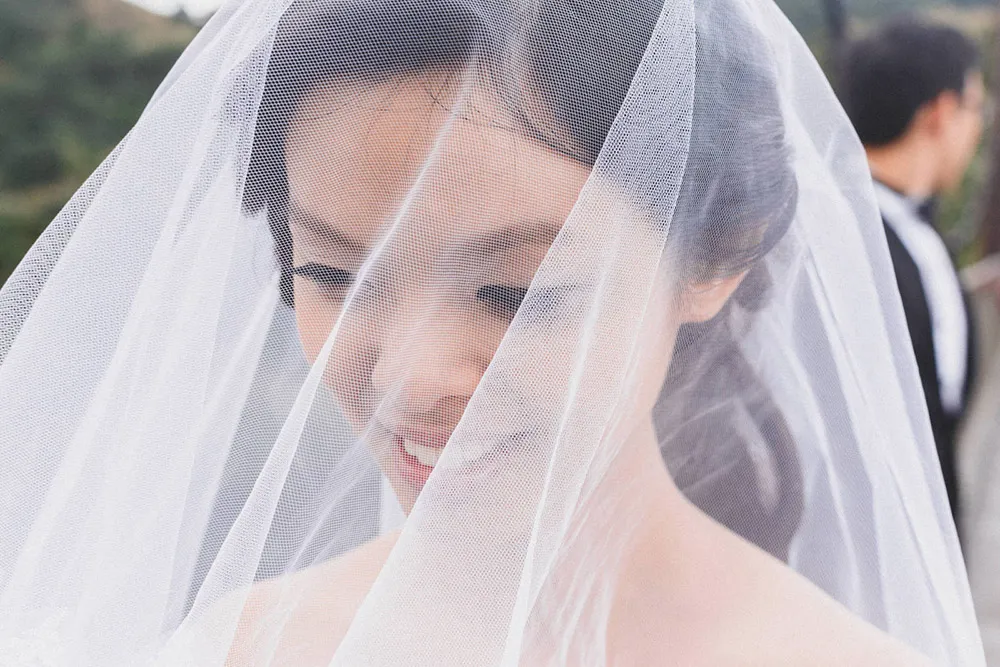 Photo by Alex Goh Photography. theweddingnotebook.com