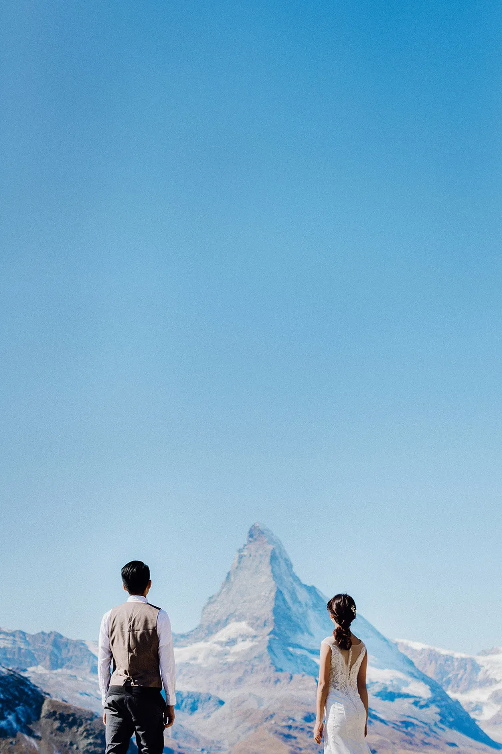 Photo by Jackie Yong Photography. theweddingnotebook.com